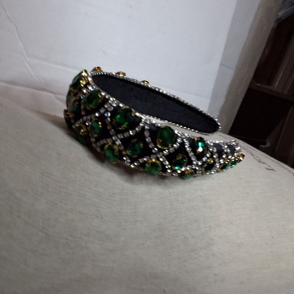 Set of 2 Jeweled Headbands Black Velvet Emerald Green Rhinestone Luxe Glam main image 9